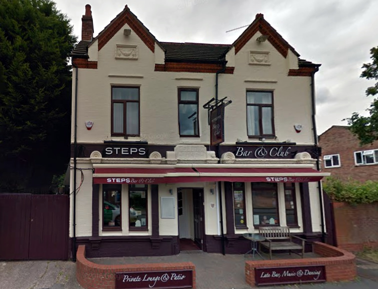 Steps	163 Evesham Road, Headless Cross, B97 5EN