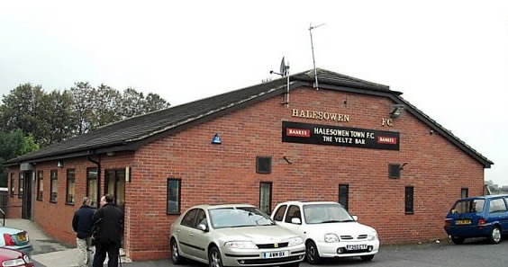 Yeltz Bar	The Grove, Old Hawne Lane, Halesowen, B63 3TB